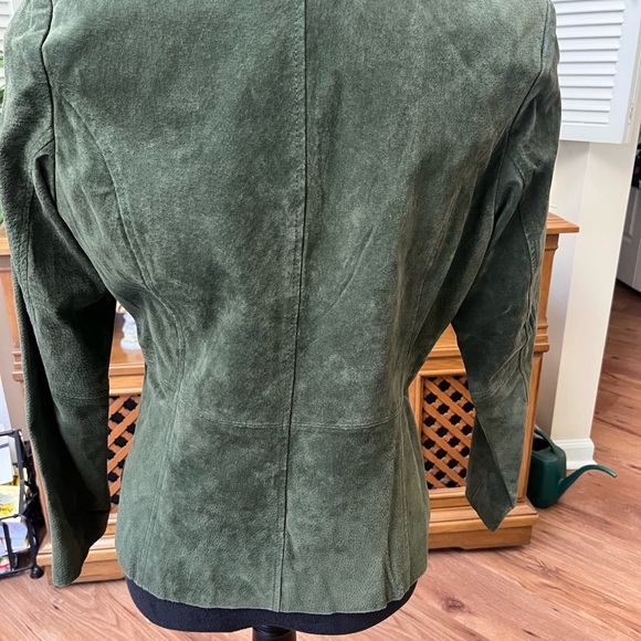 Green suede jacket, size Petite M - Picture 2 of 5